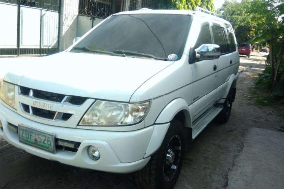 Isuzu Crosswind xuvi 2006 FOR SALE