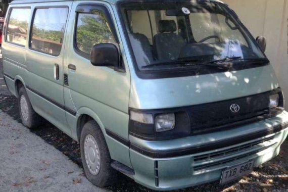 94 Toyota Hi ace gl Grandia commuter FOR SALE