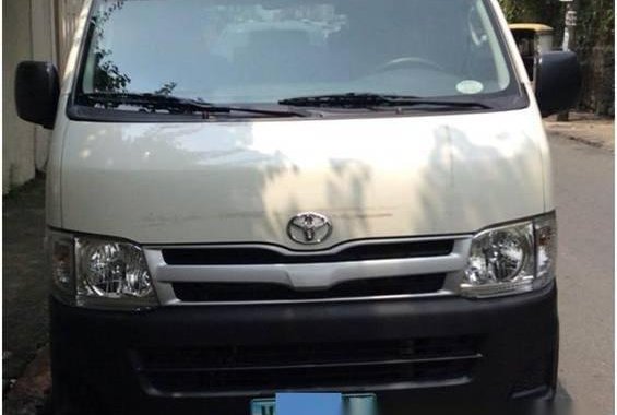 Toyota Hiace Commuter Van 2013 for sale
