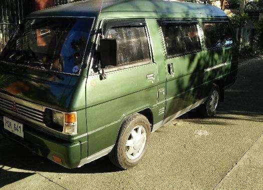 Mitsubishi L300 van 1990 model FOR SALE