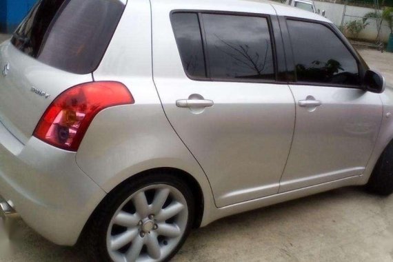 2011 Suzuki Swift 1.5 FOR SALE