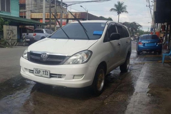 Toyota Innova j gas 2005 MT FOR SALE