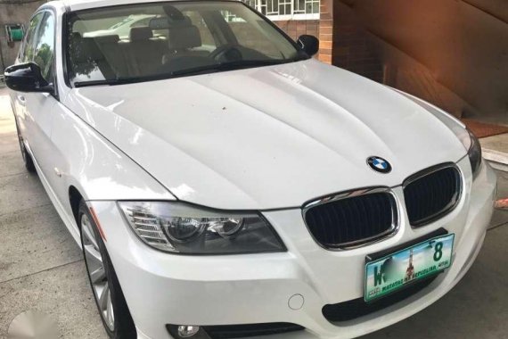 FOR SALE BMW 328i 3.0L 6cylinder AT 2011