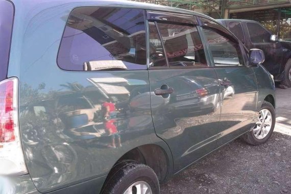 Well-kept Toyota innova E 2010 for sale
