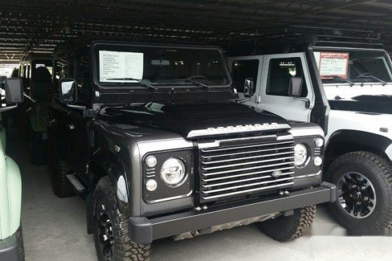 Good as new Land Rover Defender 2017 90 for sale