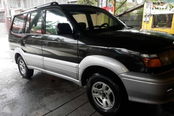 Toyota Revo SR 2000mdl manual gas FOR SALE