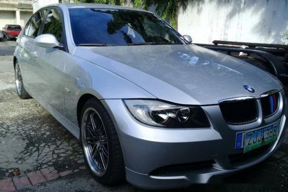 Well-kept BMW 320i 2007 for sale