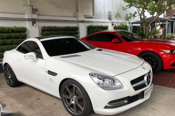 Mercedes Benz SLK 2014 AT White Coupe For Sale 