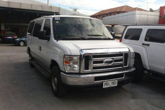 Well-maintained Ford E-150 2010 for sale