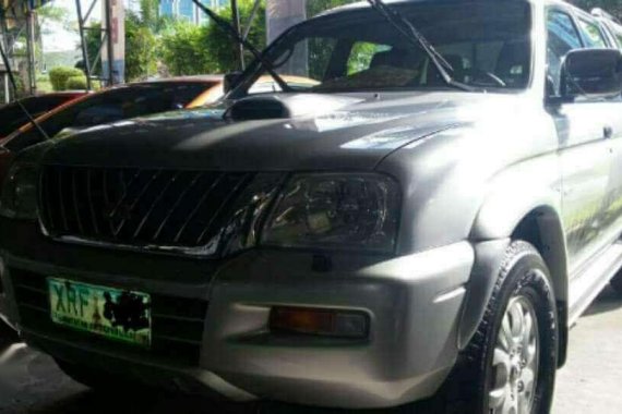 Mitsubishi Strada pick up 2004 FOR SALE