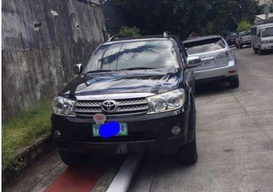 For sale Toyota Fortuner G 2011 FOR SALE