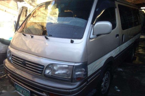 LIKE NEW Toyota Hi-ace FOR SALE