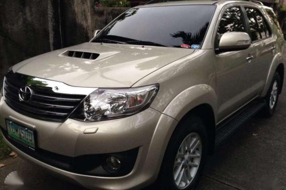 2012 Toyota Fortuner 3.0V 4x4 AT Diesel Top of the Line FOR SALE