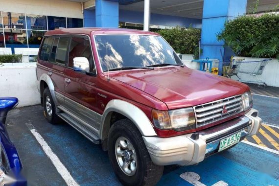 Mitsubishi Pajero Local 2.5 Red SUV For Sale 