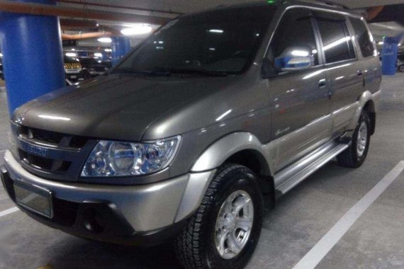 Isuzu Crosswind xuv 2006 matic FOR SALE