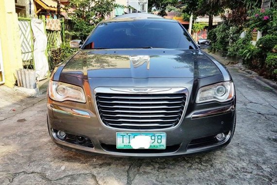 2012 Chrysler 300C well kept for sale