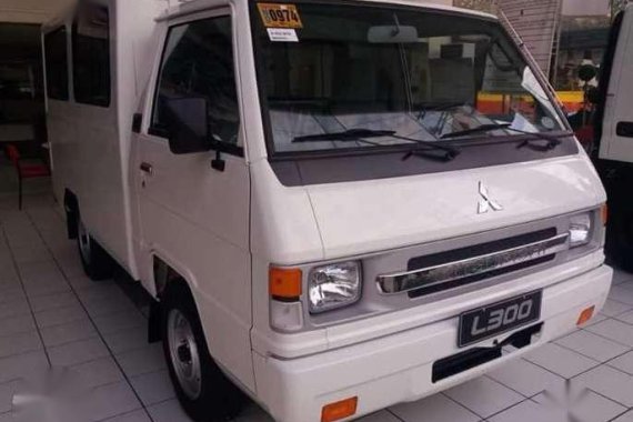 2017 MITSUBISHI L300 fb deluxe dual ac 97k all in dp only