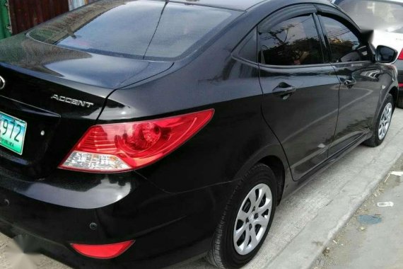 Hyundai Accent 2012 MT Black Sedan For Sale 