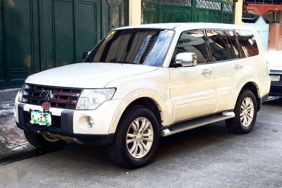 Mitsubishi Pajero 2007 4x4 V6 AT white Gas 3.2 FOR SALE