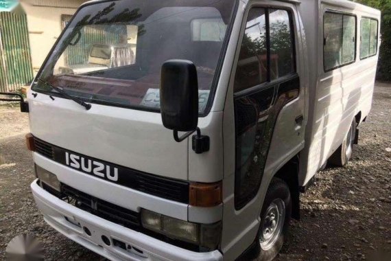 FOR SALE Isuzu Elf 2001 fb close van