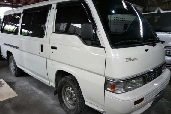 Nissan Urvan 2012 MT White Van For Sale 