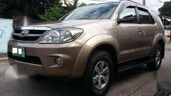 Toyota Fortuner G AT Beige 2006 For Sale 
