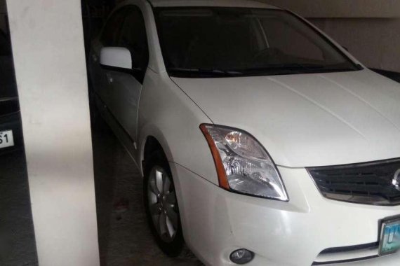 Nissan Sentra 2012 AT White Sedan For Sale 