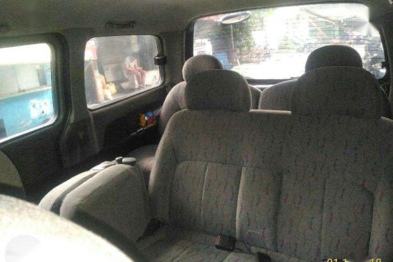 Hyundai Starex 1998 MT Red Van For Sale 