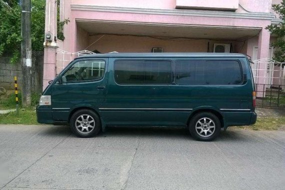 Toyota Hiace 2001 commuter van for sale