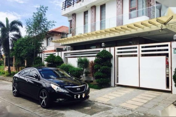 Hyundai Sonata GLS 2010 AT Black Sedan For Sale 