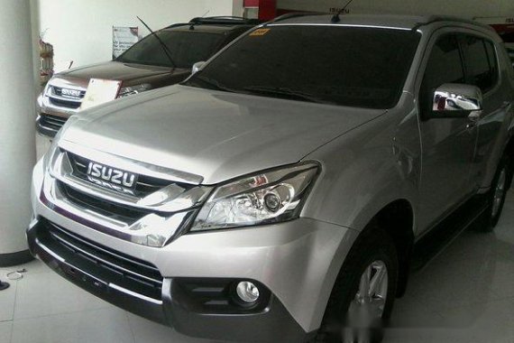 Well-maintained Isuzu MU-X 2017 for sale