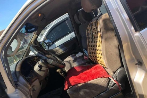 Hyundai Starex 1999 AT Silver Van For Sale 