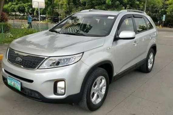 Kia Sorento 2013 4x4 AT Silver SUV For Sale 