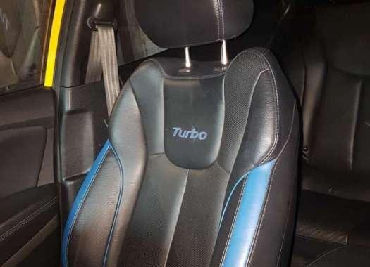 Hyundai Veloster Turbo 2013 AT Yellow For Sale 