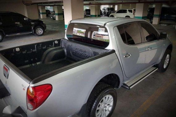 Mitsubishi Strada glxv automatic 2012