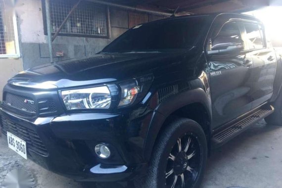 Rush sale Toyota Hilux 4x2 matic 2015