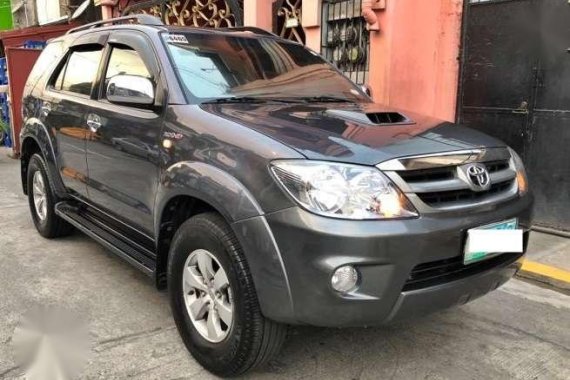 Toyota Fortuner V 4x4 2007 AT Diesel FOR SALE