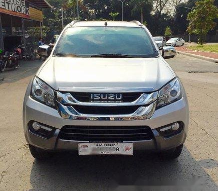 Well-maintained Isuzu MU-X 2016 for sale