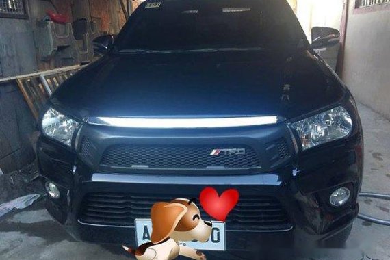 Toyota Hilux 2015 fir sake