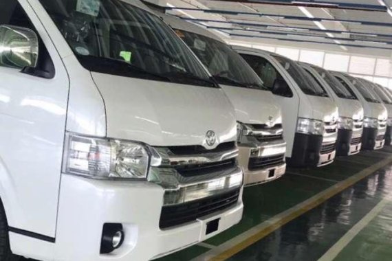 2018 Toyota Hiace Commuter 30 Dsl MT FOR SALE