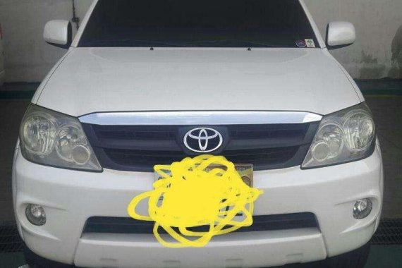 2006 TOYOTA Fortuner G Gas AT FOR SALE