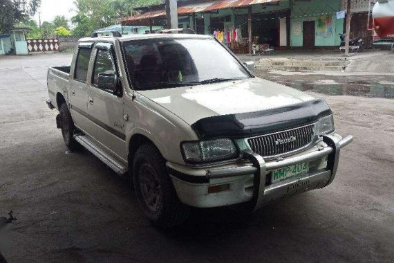 Isuzu Fuego 2000 Model for sale