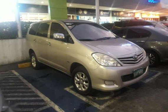 2010 Toyota Innova E Manual Silver For Sale 