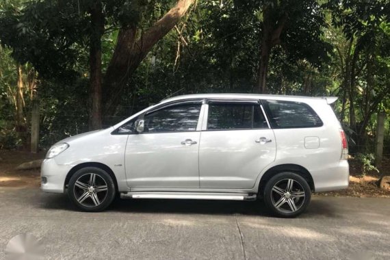 For sale Toyota Innova 2011 E diesel Matic