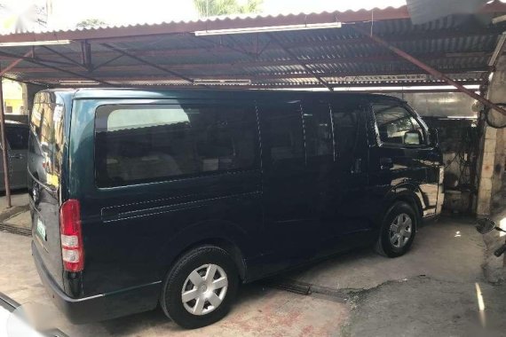 2005 Toyota Hiace commuter van diesel FOR SALE