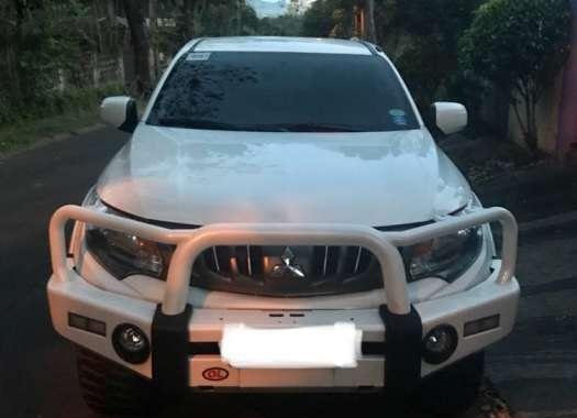 2015 Mitsubishi Strada glx for sale