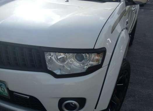 Mitsubishi Montero gls matic diesel 2010 for sale