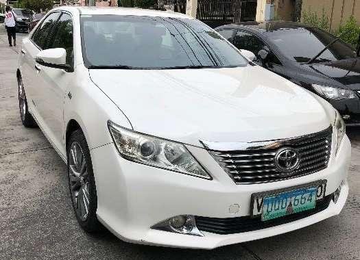 2012 Toyota Camry 2.5G Pearl White For Sale 