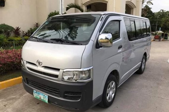 2007 Toyota HiAce Commuter Van Silver For Sale 