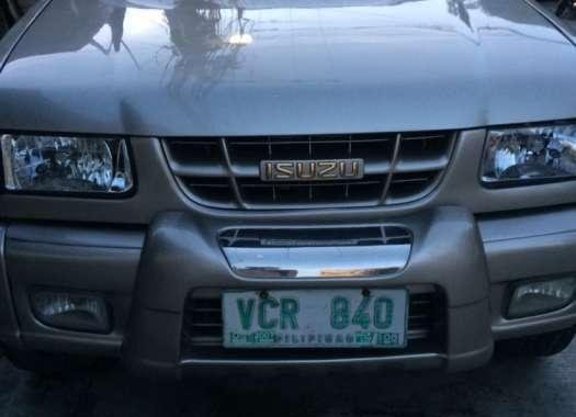Isuzu Crosswind XUVi 2003 MT Beige For Sale 